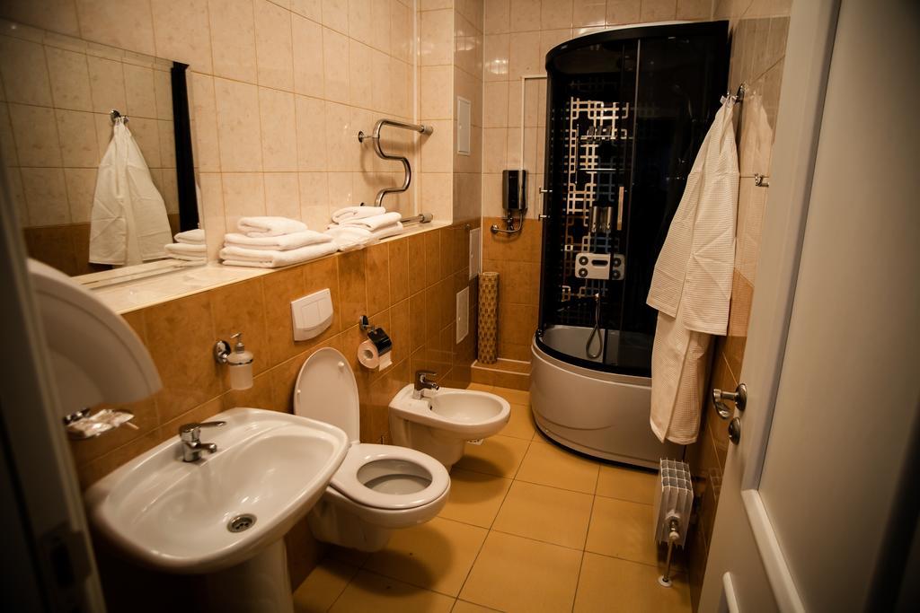 Hotel Tsentralnaya Gomel Room photo